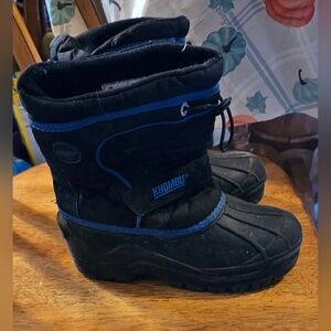 Boys Size 3 Winter Boots